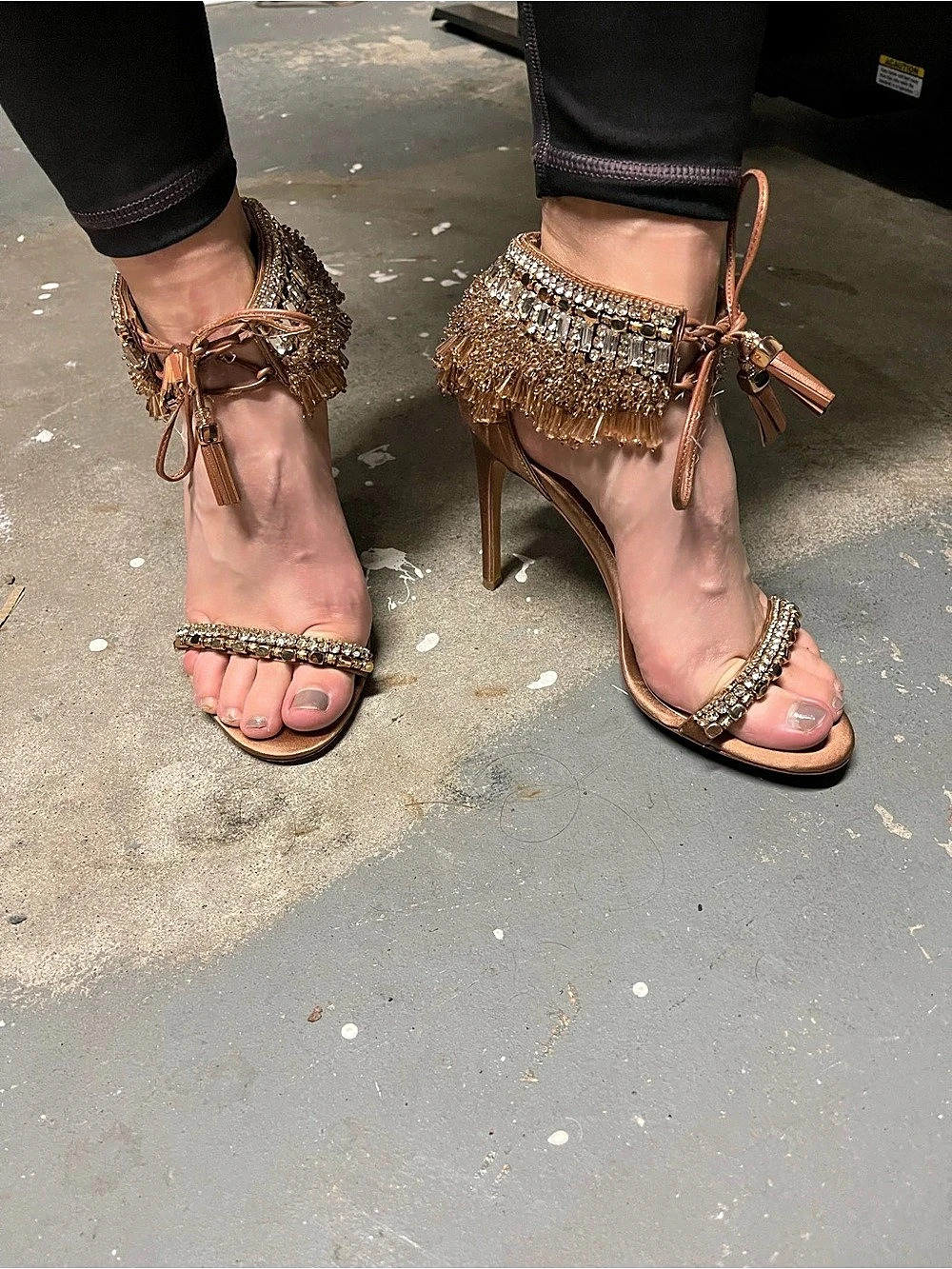 Badgley Mischka Crystal Fringe Heels Gold & Pink US 7.5